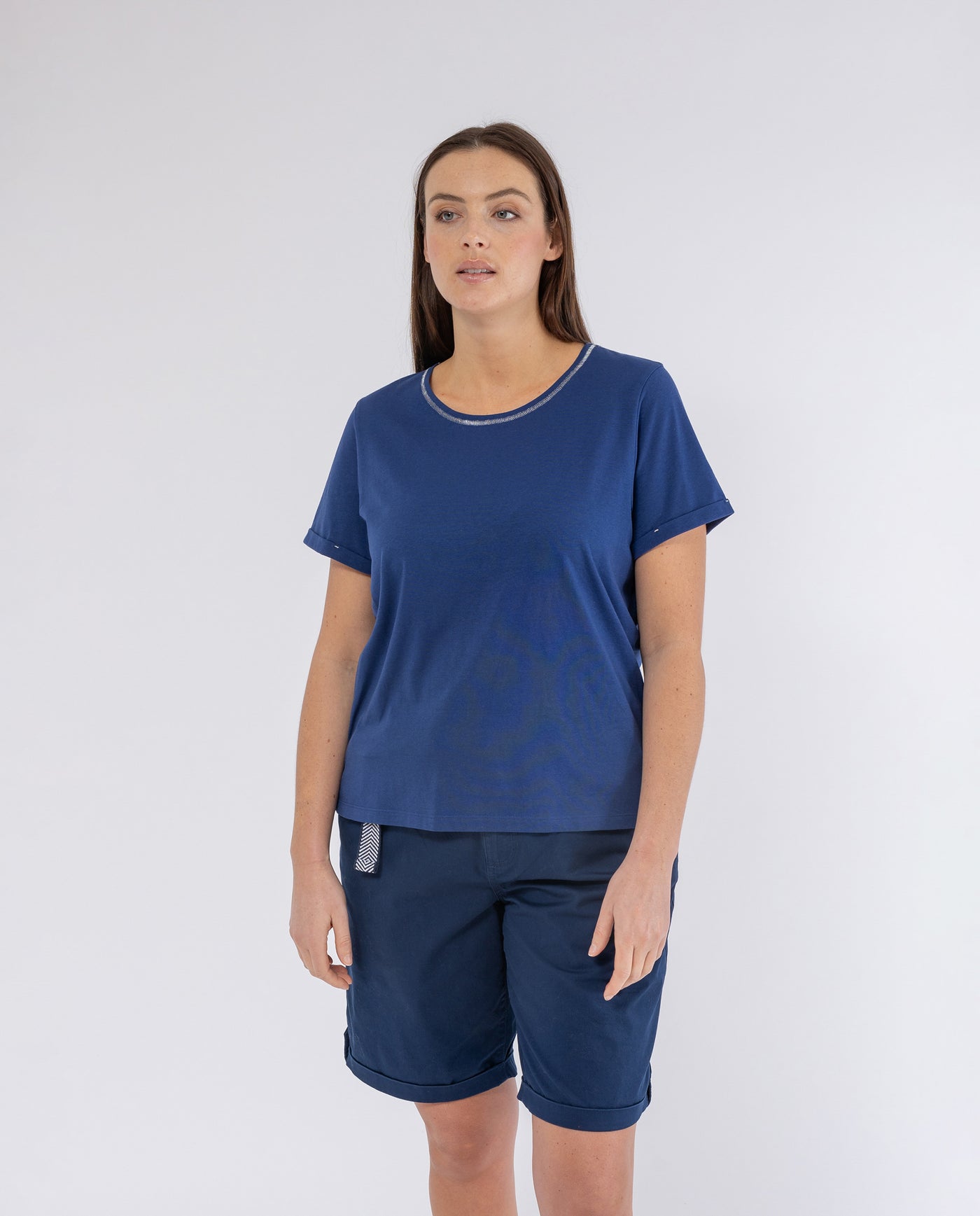 T-SHIRT CON CUCITURE IN FILO METALLIZZATO BLU MARINO