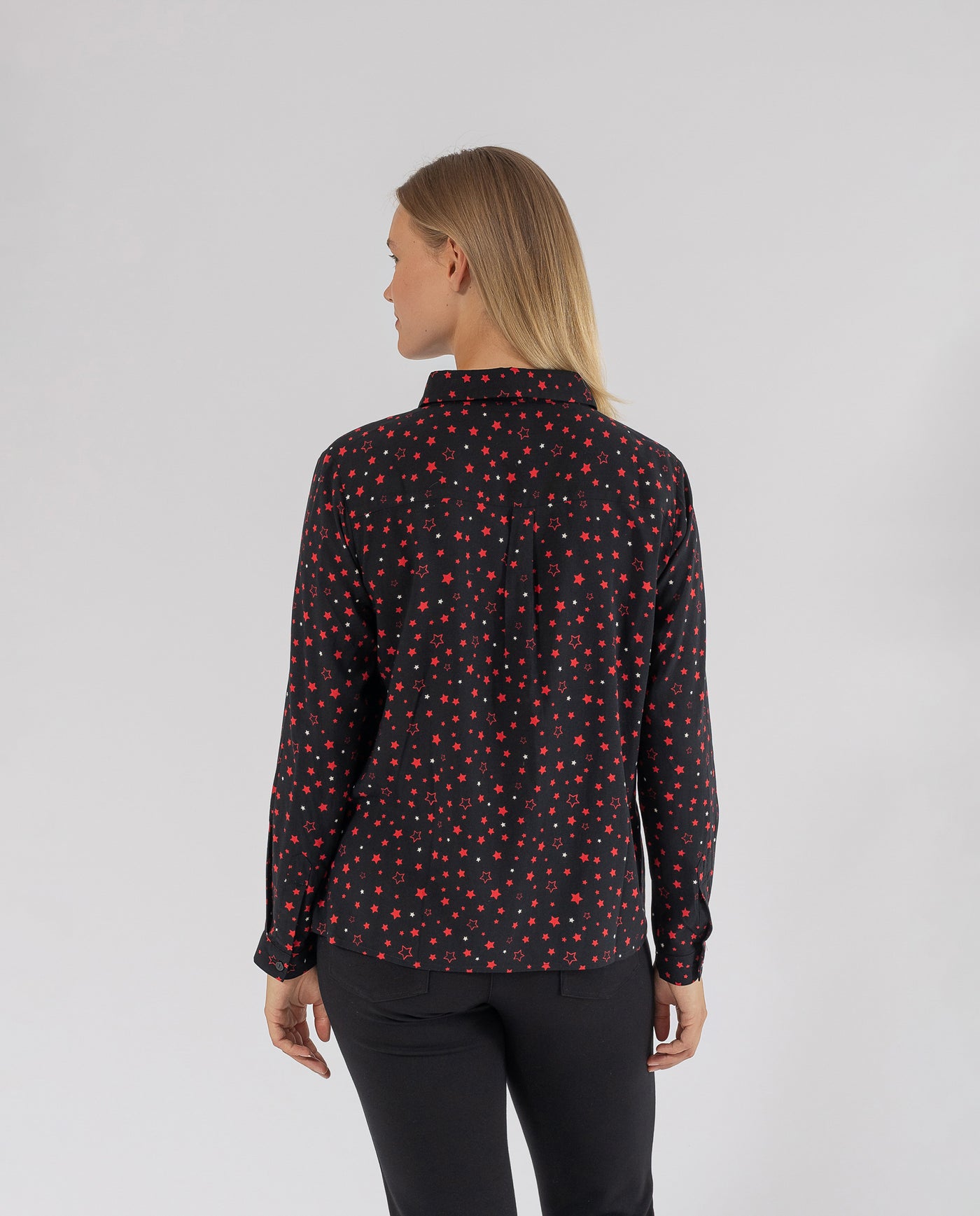 BLACK STAR PRINT BLOUSE