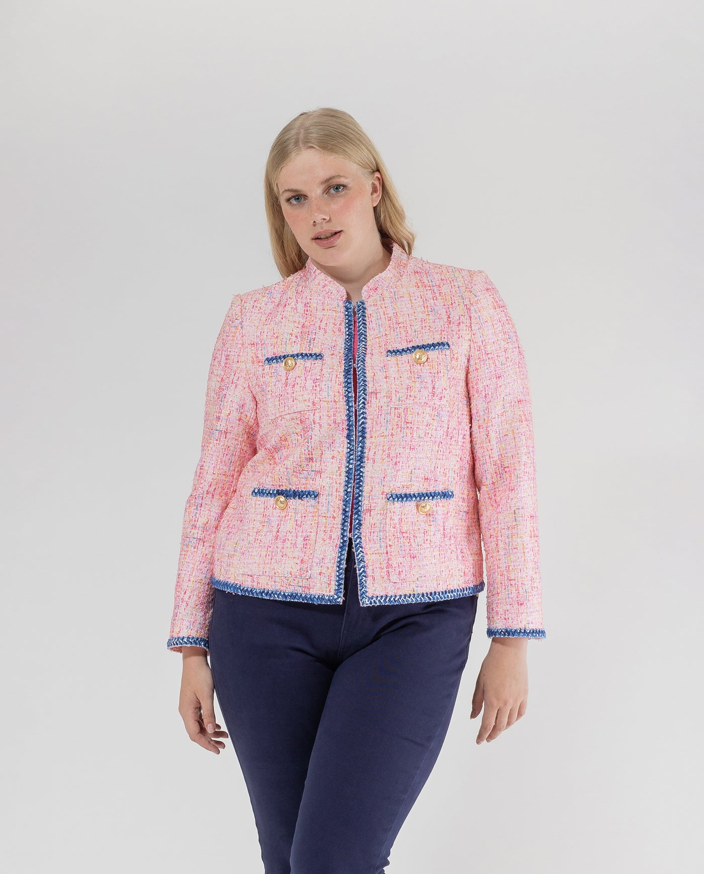 CHAQUETA CORTA BOLSILLOS DE PLASTRON  ROSA