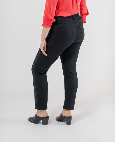 PANTALON DENIM CON DETALLE BORDADO EN LATERAL NEGRO