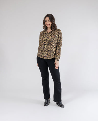 BLUSA LEOPARDO CUELLO SOLAPA NEGRO