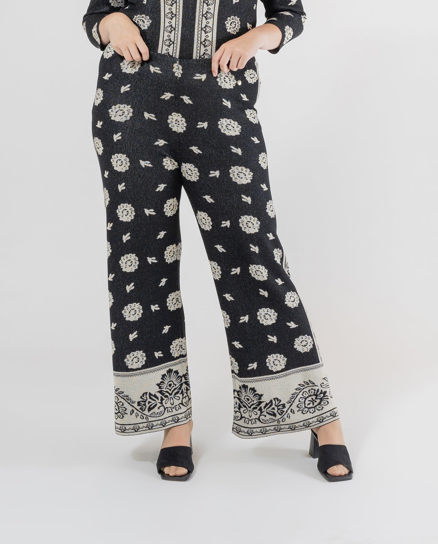 PANTALÓN JACQUARD CON LUREX NEGRO