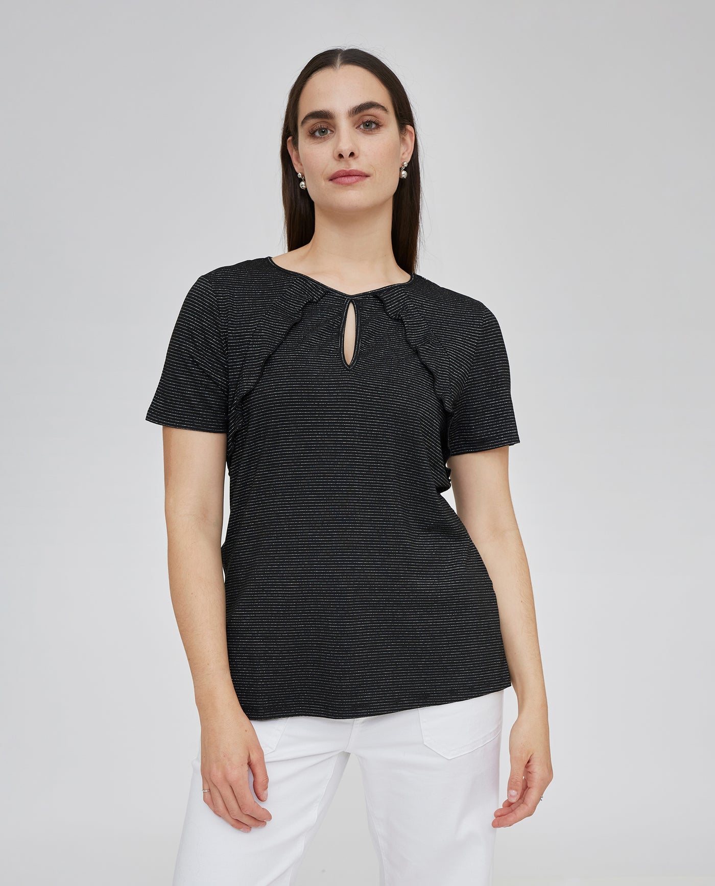 BLACK T-SHIRT WITH RUFFLES ON THE FRONT AND OPENING